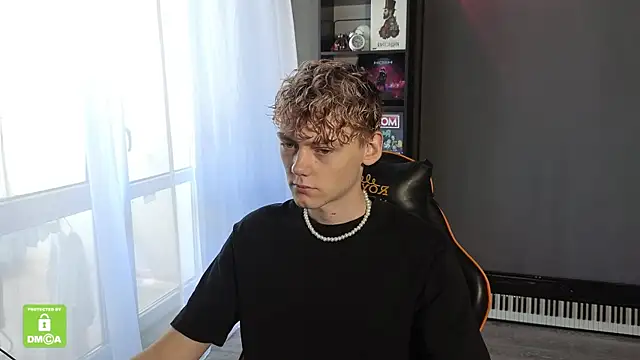 Keytaro online show from 09-12-25, 11:32