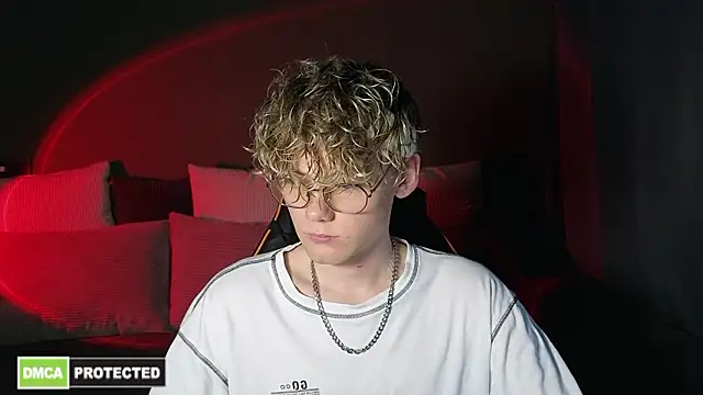 Keytaro online show from 03-29-26, 01:13