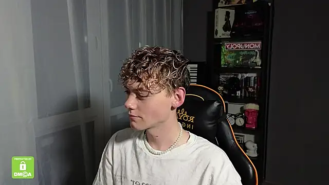 Keytaro online show from 09-30-25, 09:54