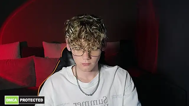 Keytaro online show from 04-14-26, 11:48