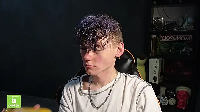 Keytaro online show from 11-28-25, 11:38