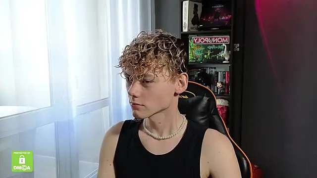 Keytaro online show from 10-10-25, 04:46