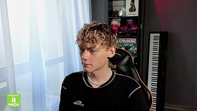 Keytaro online show from 09-20-25, 07:02