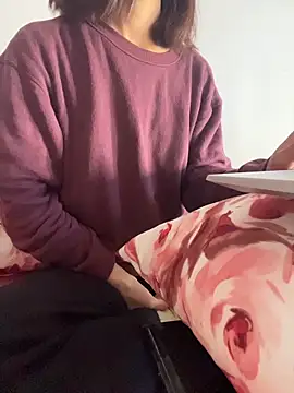 Snapshot of Beautiful_arab chatting on 02-20-26, 12:07 Beautiful arab online show from 02-20-26, 12:07