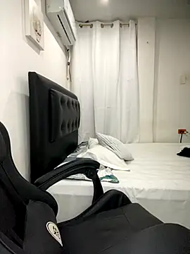 Snapshot of Belissa_miller chatting on 11-28-25, 07:36 Belissa miller online show from 11-28-25, 07:36