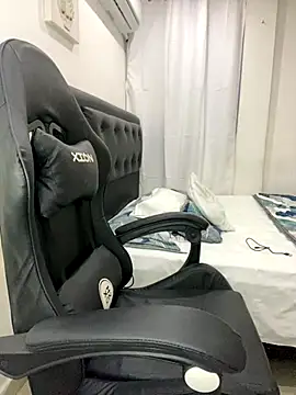 Snapshot of Belissa_miller chatting on 10-27-25, 07:48 Belissa miller online show from 10-27-25, 07:48