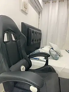 Snapshot of Belissa_miller chatting on 10-10-25, 07:36 Belissa miller online show from 10-10-25, 07:36