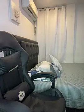 Snapshot of Belissa_miller chatting on 02-28-26, 04:17 Belissa miller online show from 02-28-26, 04:17