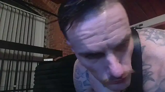 UnCuTupTheBuTT online show from 02-22-26, 07:22