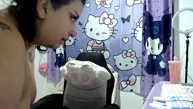 lussyevans24 online show from 11-18-25, 03:43