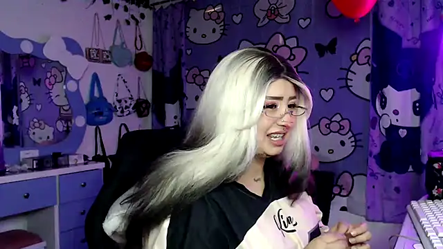 lussyevans24 online show from 02-25-26, 03:51