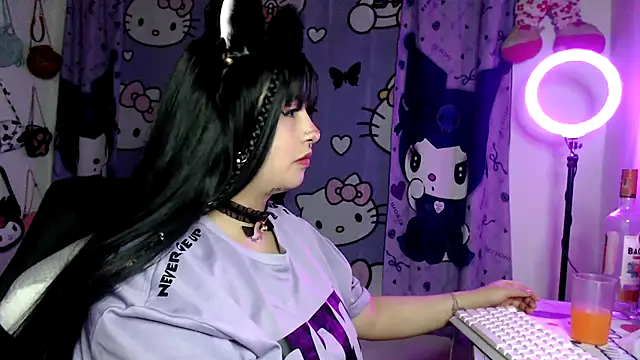 lussyevans24 online show from 02-07-26, 02:41