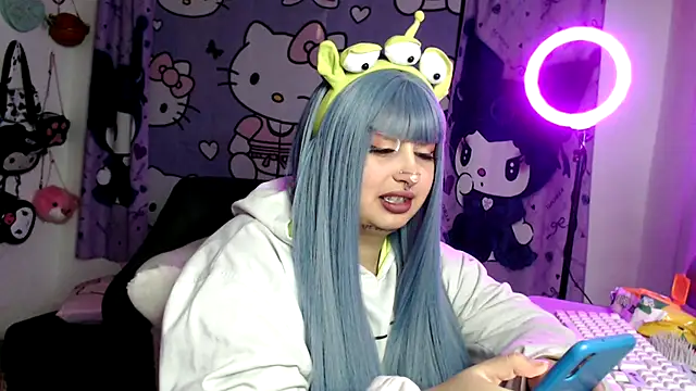 lussyevans24 online show from 05-18-26, 04:18