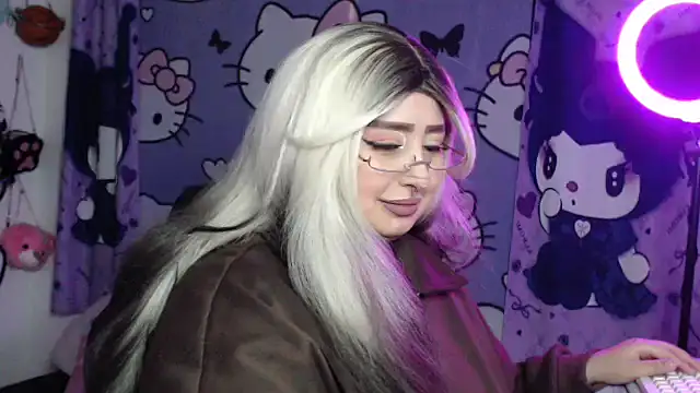 lussyevans24 online show from 05-28-26, 03:25