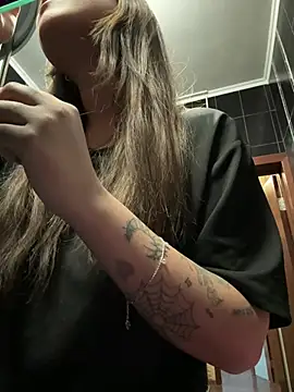 Snapshot of Kim_SLO chatting on 02-06-26, 05:42 Kim SLO online show from 02-06-26, 05:42