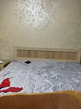 Snapshot of Kim_SLO chatting on 12-28-24, 06:40 Kim SLO online show from 12-28-24, 06:40