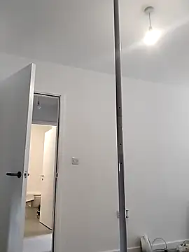 Cinderella Jewels  online show from 04-13-26, 01:59