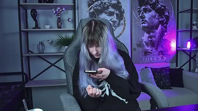 LexiWenford online show from 03-18-26, 03:09