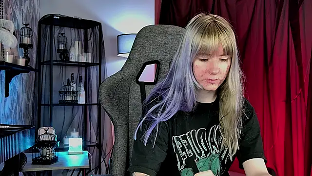 LexiWenford online show from 05-11-26, 02:57