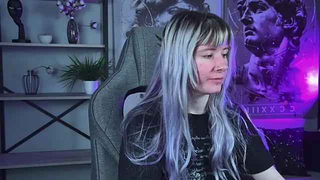 LexiWenford online show from 03-19-26, 02:55