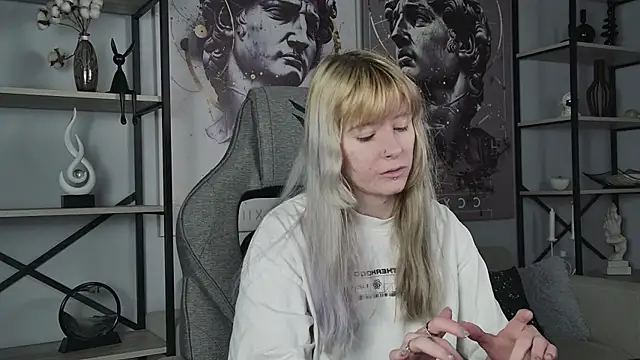 Snapshot of LexiWenford chatting on 06-09-26, 03:40 LexiWenford online show from 06-09-26, 03:40
