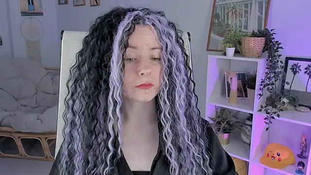 LexiWenford online show from 03-19-25, 08:55