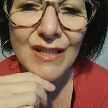 Viola8p online show from 10-30-25, 04:04