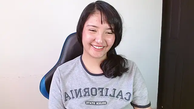 alexaa08 online show from 06-25-26, 09:31