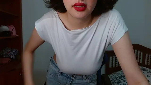 Snapshot of alexaa08 chatting on 09-12-25, 12:38 alexaa08 online show from 09-12-25, 12:38