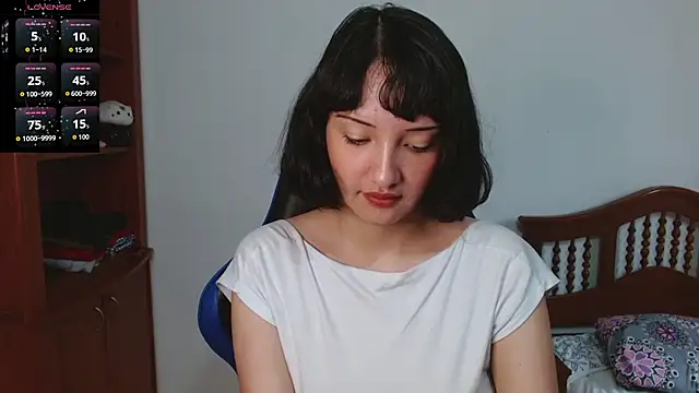 Snapshot of alexaa08 chatting on 10-10-25, 01:23 alexaa08 online show from 10-10-25, 01:23