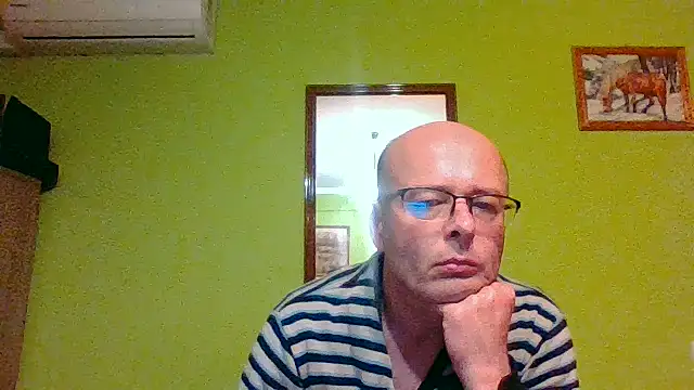 Snapshot of Tiger202441 chatting on 06-11-26, 09:23 Tiger202441 online show from 06-11-26, 09:23