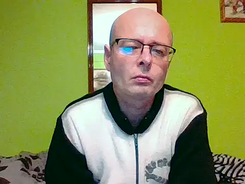 Tiger202441 online show from 12-22-25, 06:08