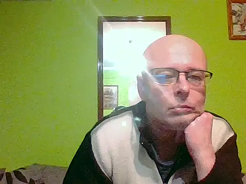 Snapshot of Tiger202441 chatting on 02-20-26, 08:11 Tiger202441 online show from 02-20-26, 08:11