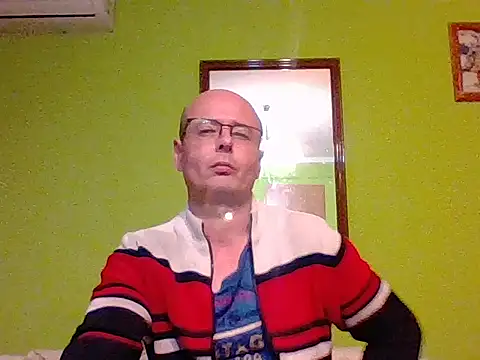 Snapshot of Tiger202441 chatting on 10-14-25, 11:25 Tiger202441 online show from 10-14-25, 11:25