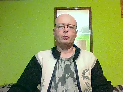 Snapshot of Tiger202441 chatting on 02-18-26, 06:59 Tiger202441 online show from 02-18-26, 06:59