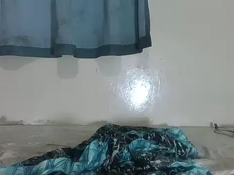 Snapshot of Wet_goddess20 chatting on 10-15-25, 09:01 Wet goddess20 online show from 10-15-25, 09:01
