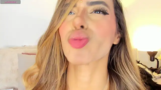 StormiRusso online show from 01-17-26, 02:26