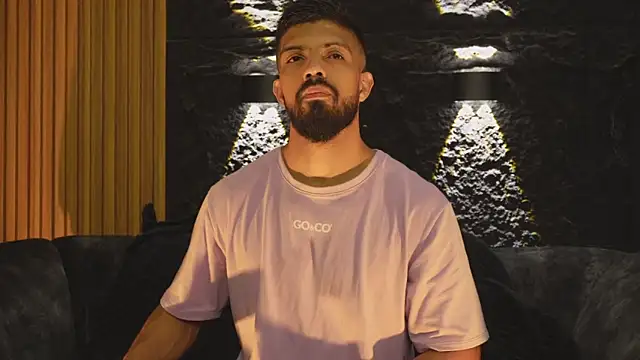 DannSaenz online show from 10-28-25, 01:21