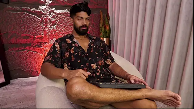 DannSaenz online show from 04-14-26, 01:05