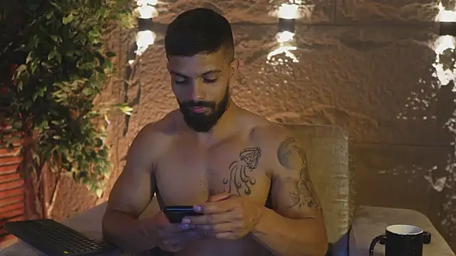 DannSaenz online show from 09-25-25, 01:22