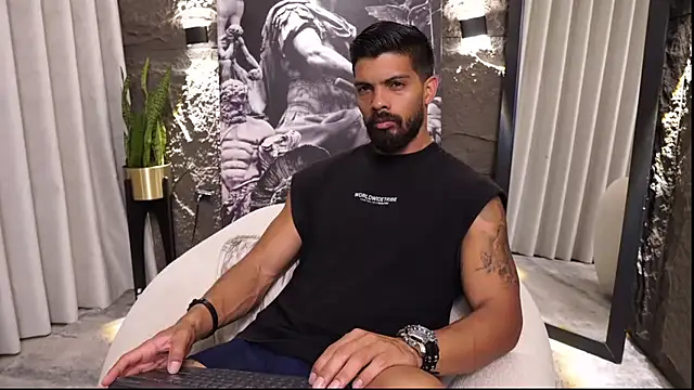 DannSaenz online show from 03-26-26, 01:20