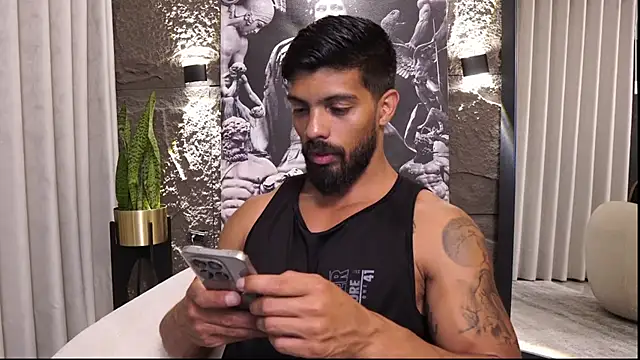 DannSaenz online show from 03-27-26, 01:23