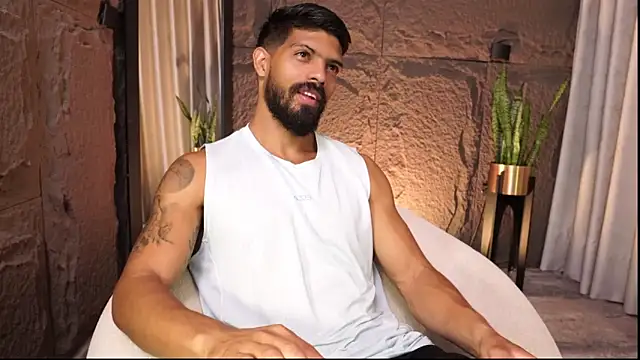 DannSaenz online show from 04-04-26, 02:23