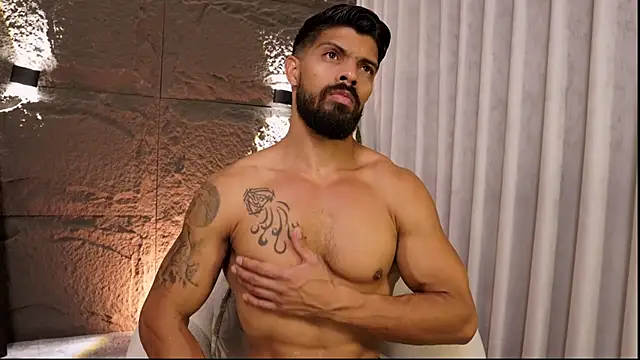 DannSaenz online show from 04-11-26, 08:34