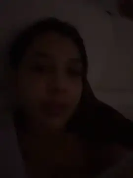 Snapshot of DanielaSaenz0 chatting on 10-19-25, 06:05 DanielaSaenz0 online show from 10-19-25, 06:05