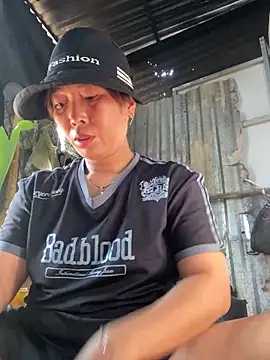 Linaannn online show from 06-18-26, 12:20