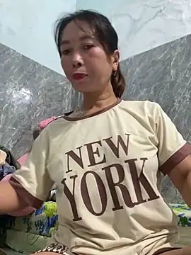 Linaannn online show from 12-16-25, 12:04