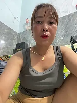 Linaannn online show from 03-31-26, 01:02