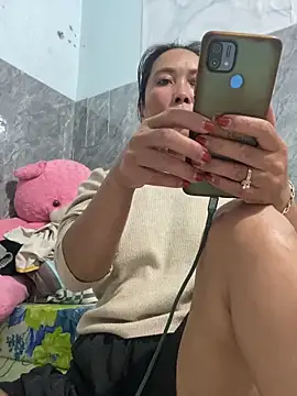 Linaannn online show from 12-20-25, 11:07