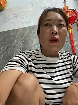 Linaannn online show from 06-07-26, 11:21